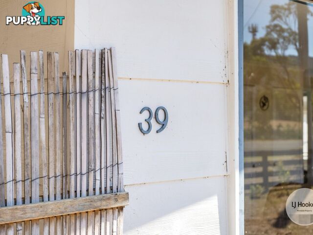 39 Booth Street DUNALLEY TAS 7177
