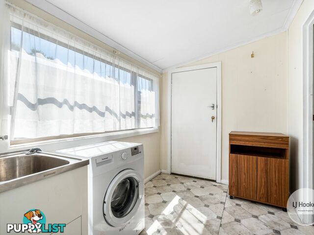 39 Booth Street DUNALLEY TAS 7177