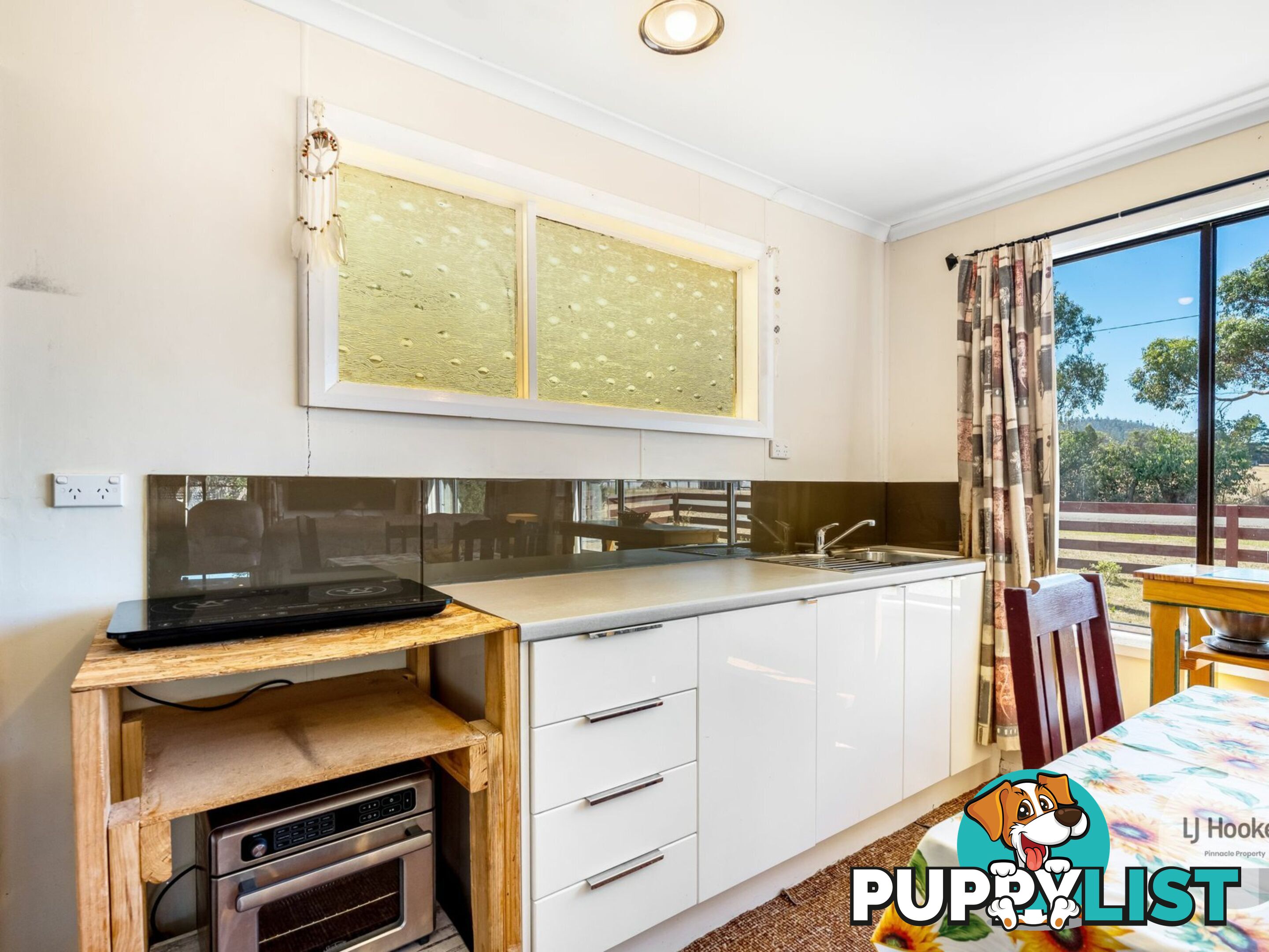 39 Booth Street DUNALLEY TAS 7177