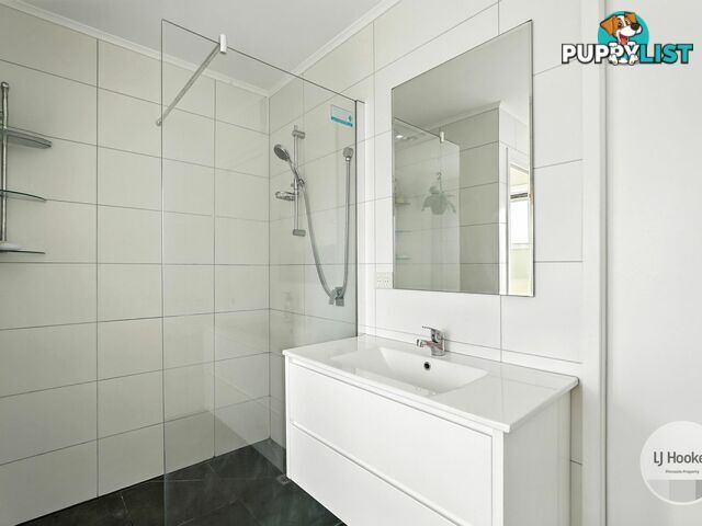 11 Fontain Circle ROKEBY TAS 7019
