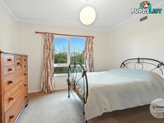 21 Beach Road SNUG TAS 7054