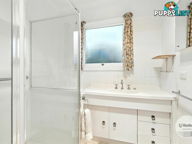 21 Beach Road SNUG TAS 7054