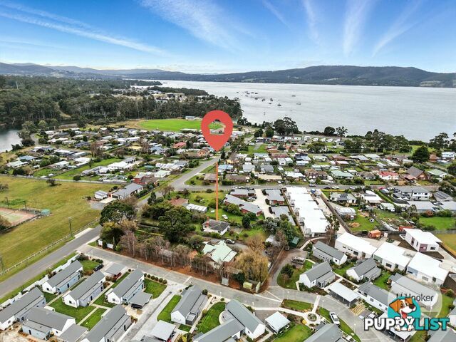 21 Beach Road SNUG TAS 7054