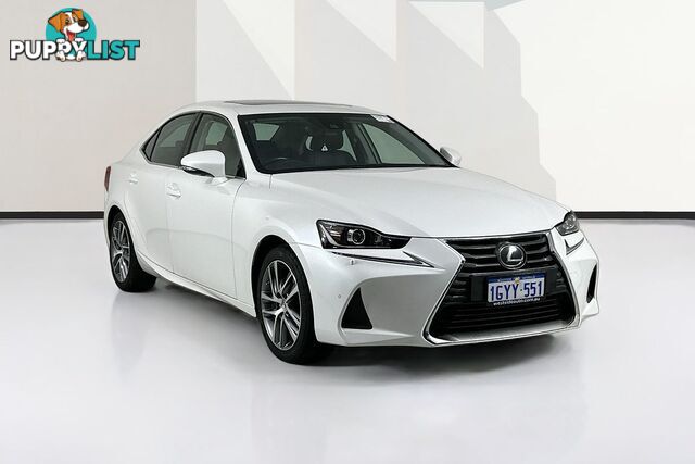 2017 LEXUS IS200T LUXURY ASE30R MY17 4D SEDAN