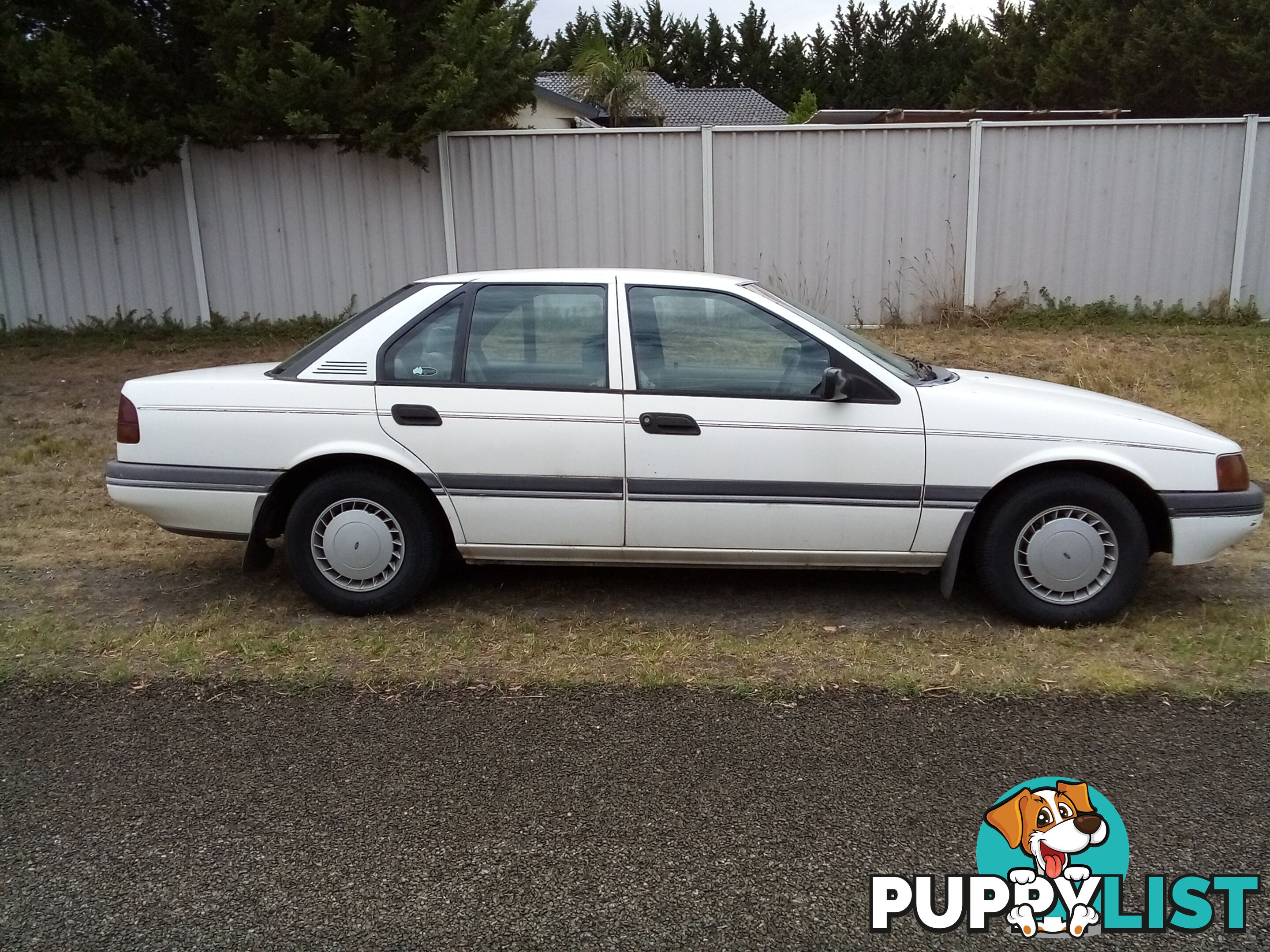 1990 EA Ford Fairmont Falcon Sedan Automatic