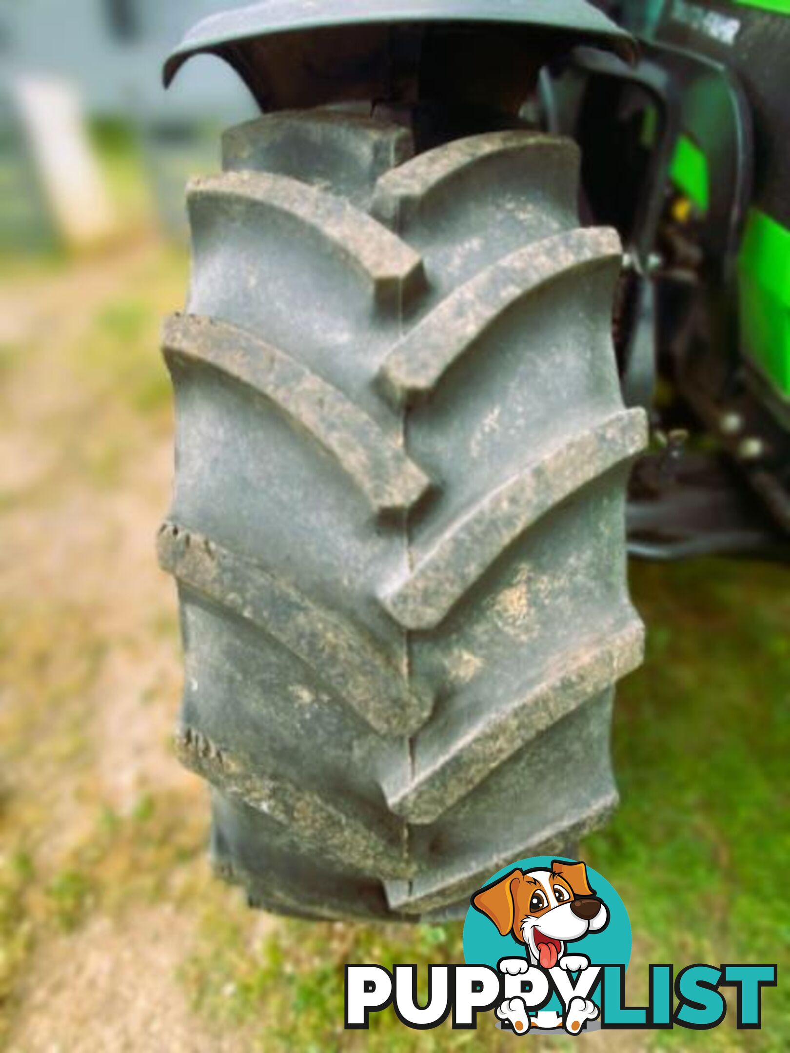 Deutz Fahr tractor, loader- very low hours, made in Germany