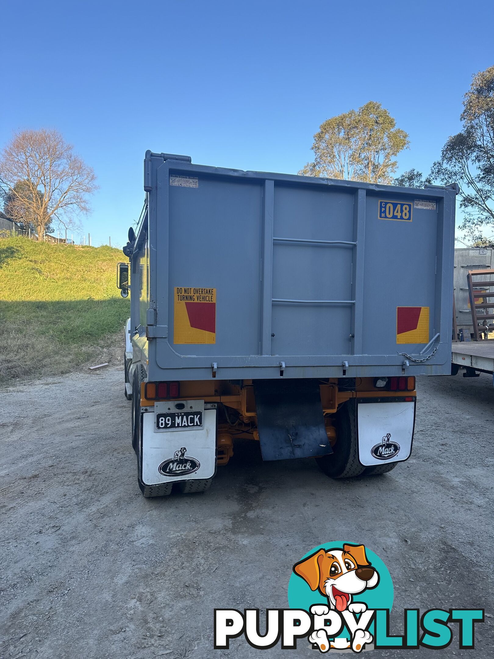 1989 Mack Value-Liner Tipper Truck