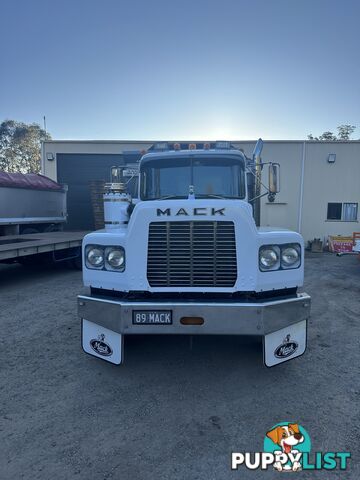 1989 Mack Value-Liner Tipper Truck
