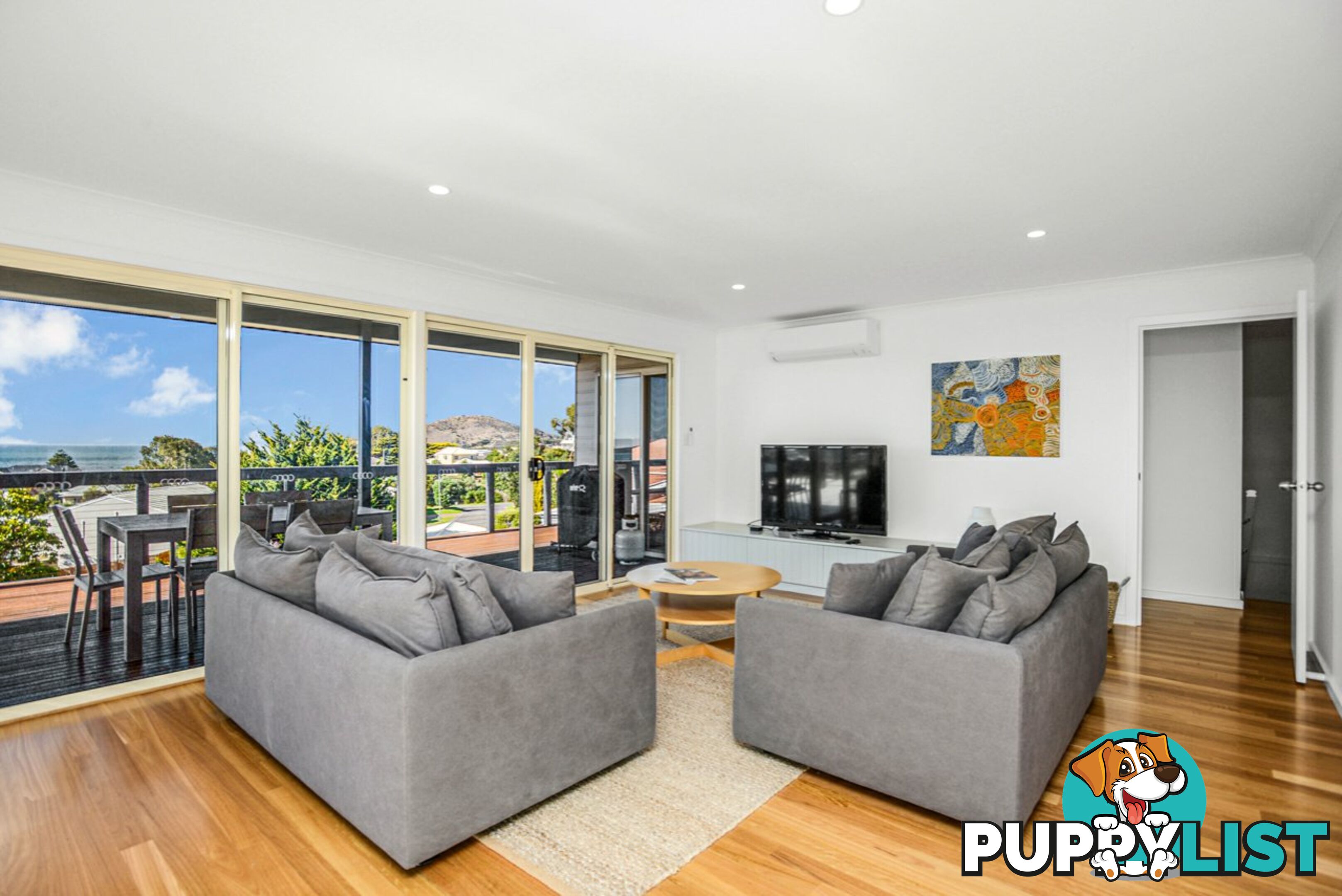 10 Kirby St ENCOUNTER BAY SA 5211