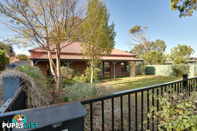 16 Higgins Street ENCOUNTER BAY SA 5211