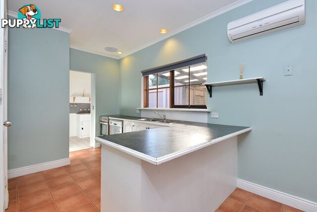 16 Higgins Street ENCOUNTER BAY SA 5211