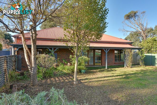 16 Higgins Street ENCOUNTER BAY SA 5211