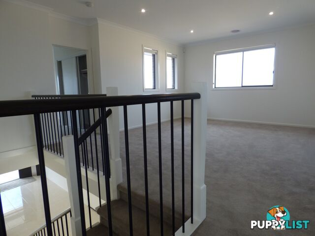 54 Sunnybank Drive POINT COOK VIC 3030