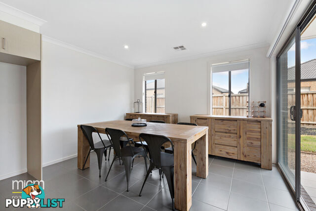 4 Dingo Street POINT COOK VIC 3030