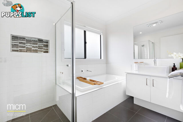 4 Dingo Street POINT COOK VIC 3030