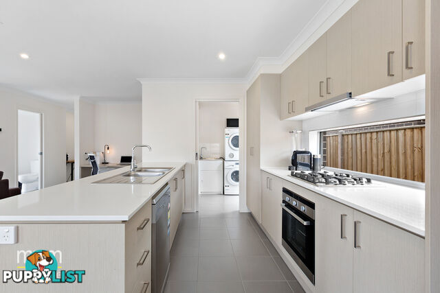 4 Dingo Street POINT COOK VIC 3030