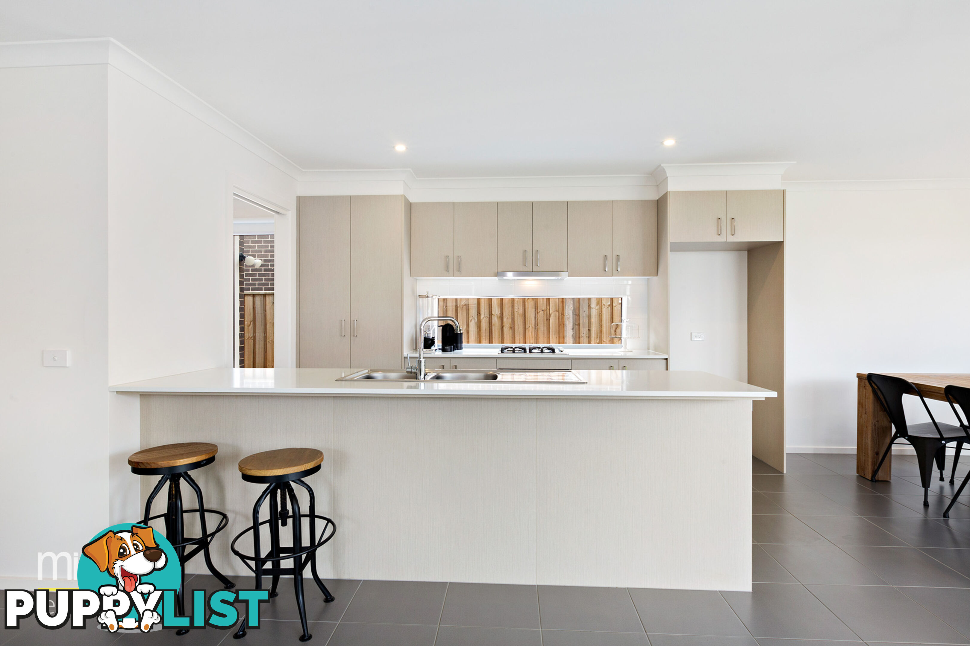 4 Dingo Street POINT COOK VIC 3030