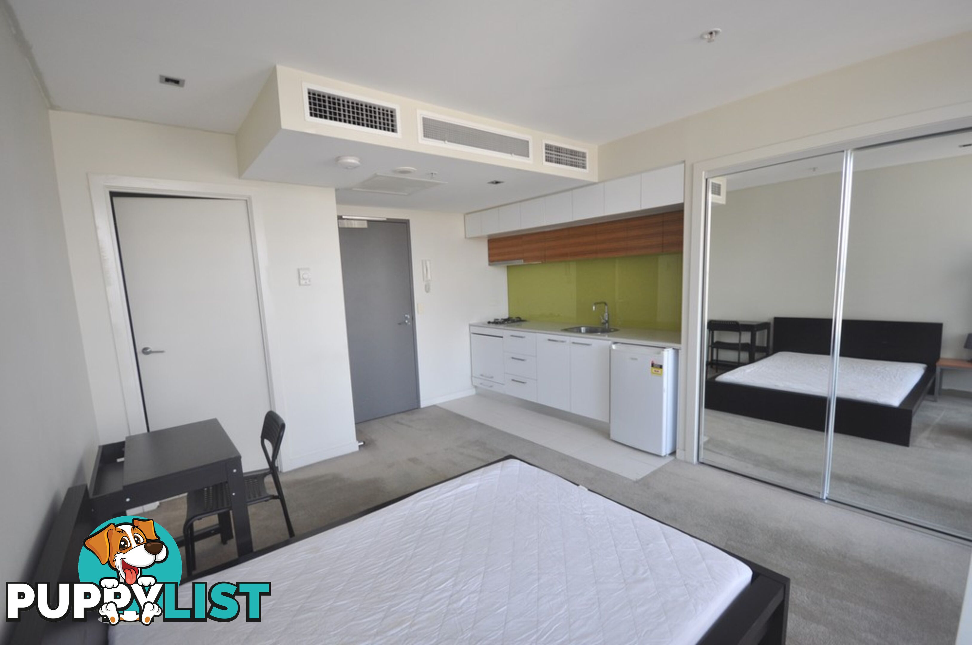 2311B/100 Harbour Esplanade DOCKLANDS VIC 3008