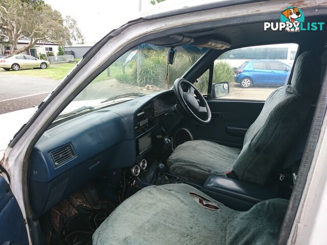 1989 Toyota Hilux SR5 (4X4) SR5 Ute Manual