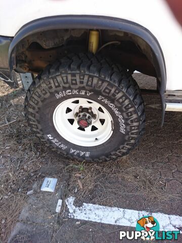 1989 Toyota Hilux SR5 (4X4) SR5 Ute Manual