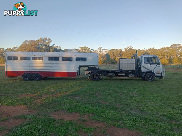 Nissan UD MK 235 &amp; Navaho Gooseneck Unit For sale