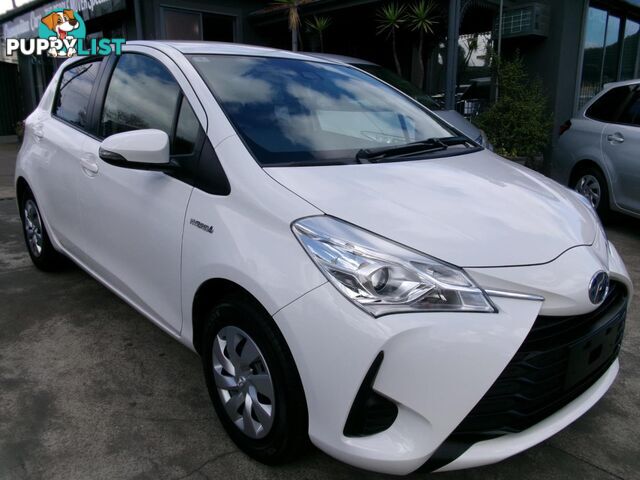 2019 TOYOTA VITZ F(HYBRID) NHP130 5D HATCHBACK