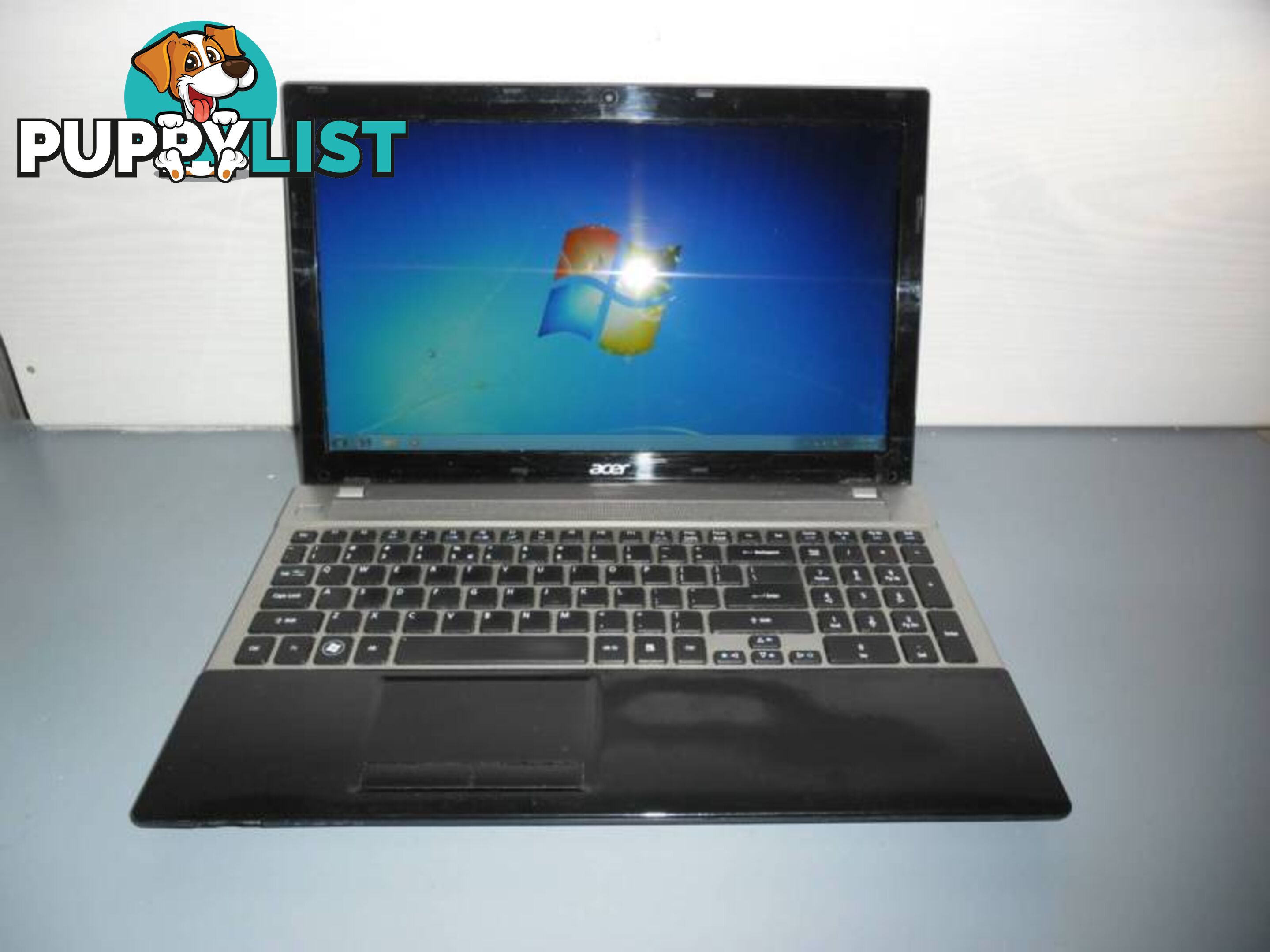 ACER ASPIRE V3-571G LAPTOP. Intel i5 processor 3210MQ @ 2,5 Ghz