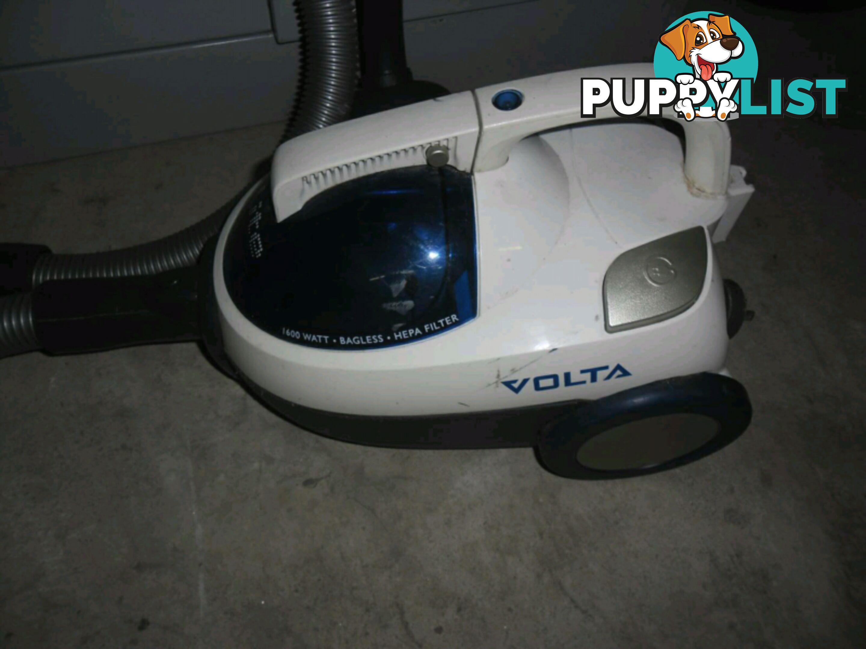 Volta Bagless Vacuum cleaner