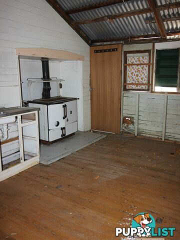 32 Huth Road MOUNT PERRY QLD 4671