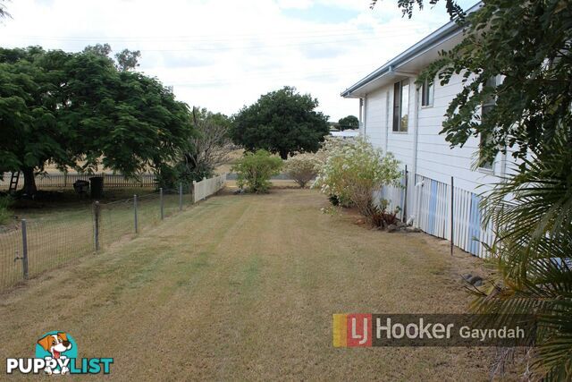 16 Sam Weller Ave GAYNDAH QLD 4625