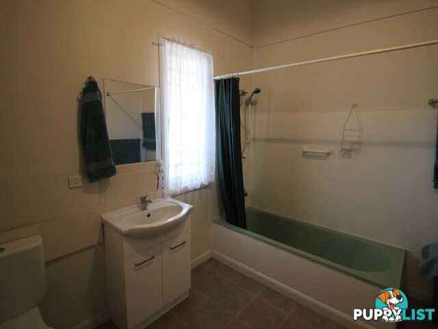 1 Maud Street GAYNDAH QLD 4625