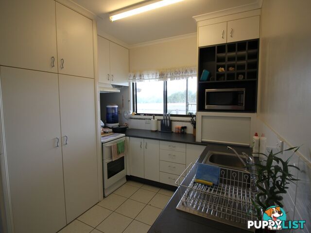 2 Huth Rd MOUNT PERRY QLD 4671