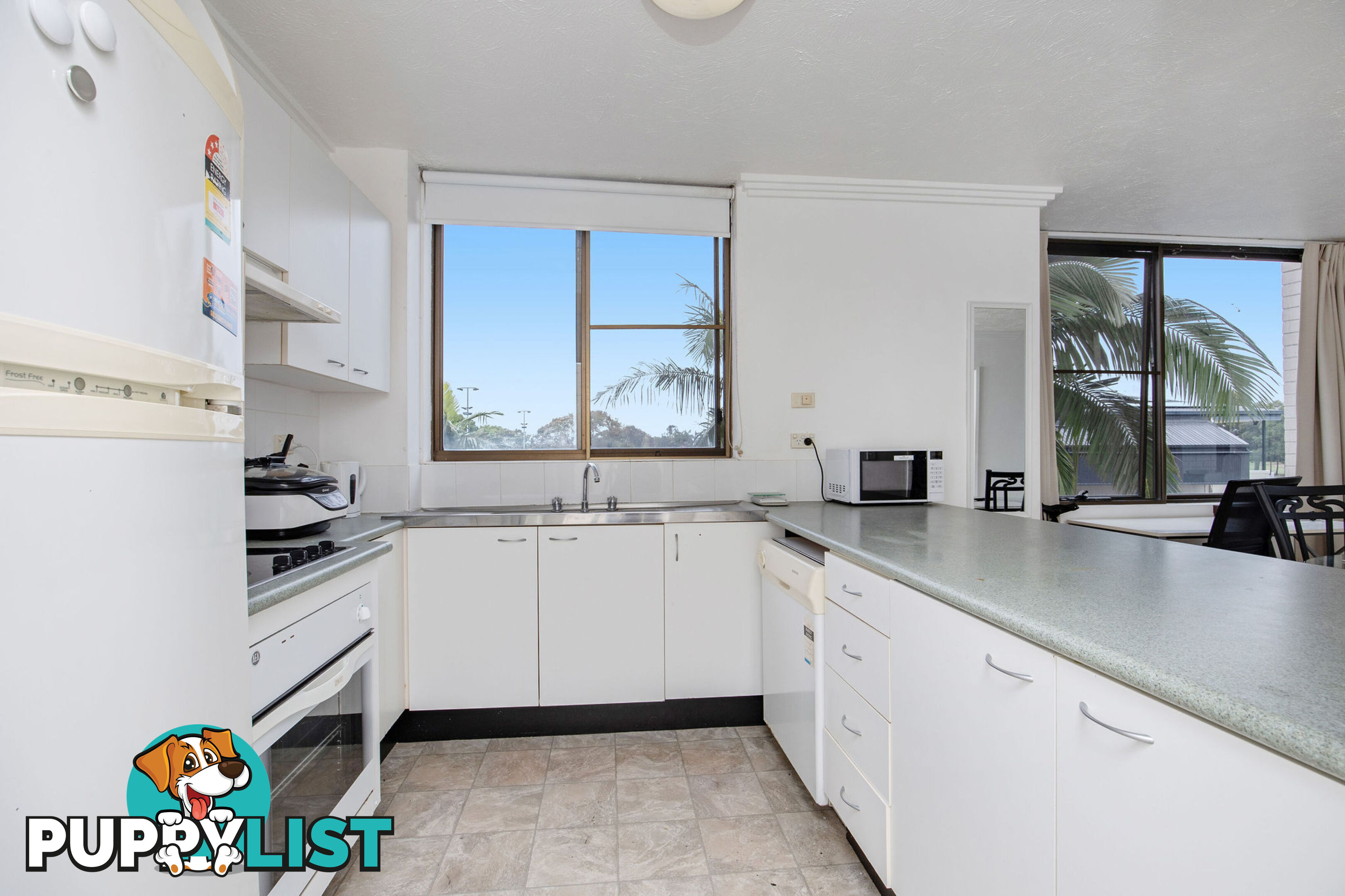 14 13 Fairway Drive CLEAR ISLAND WATERS QLD 4226