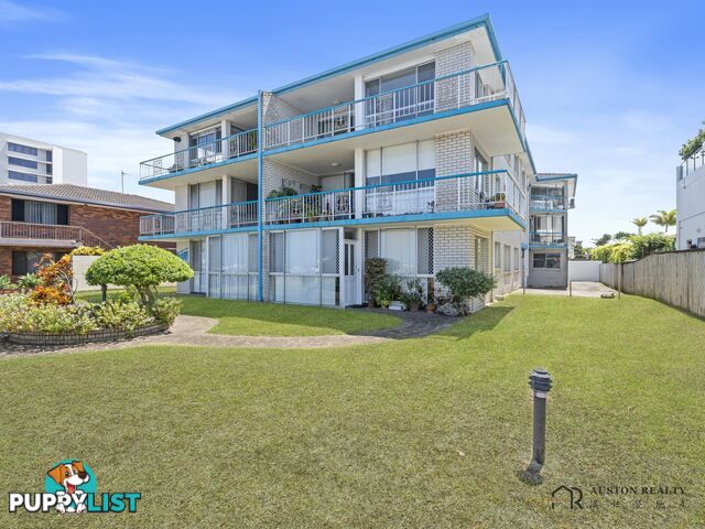 10 294 Marine Parade LABRADOR QLD 4215