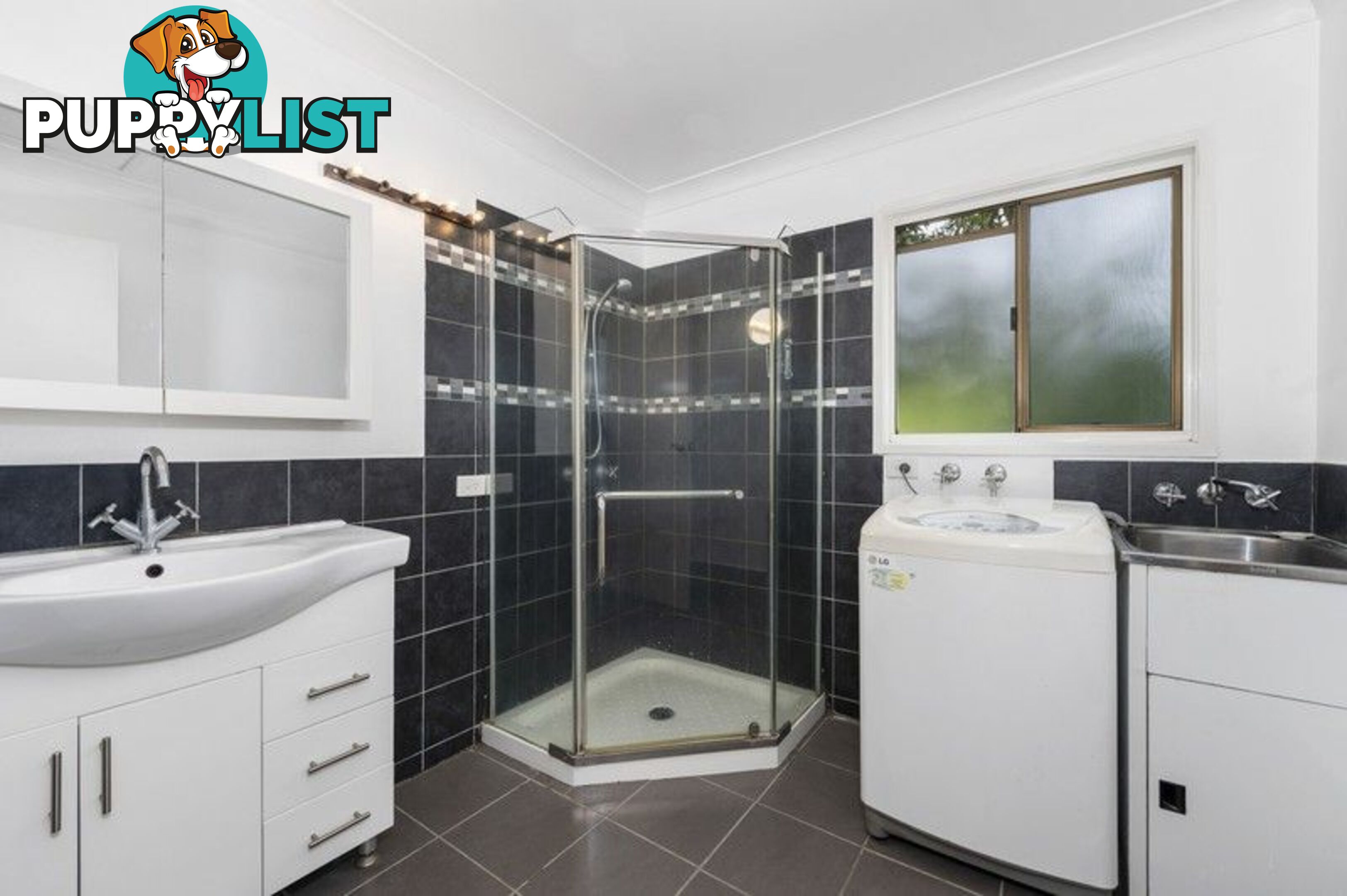 22 Tarrant Drive MUDGEERABA QLD 4213