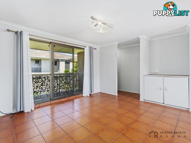 5 16 ROSEWOOD AVENUE BROADBEACH QLD 4218