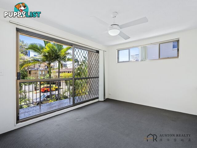 3 16 ROSEWOOD AVENUE BROADBEACH QLD 4218