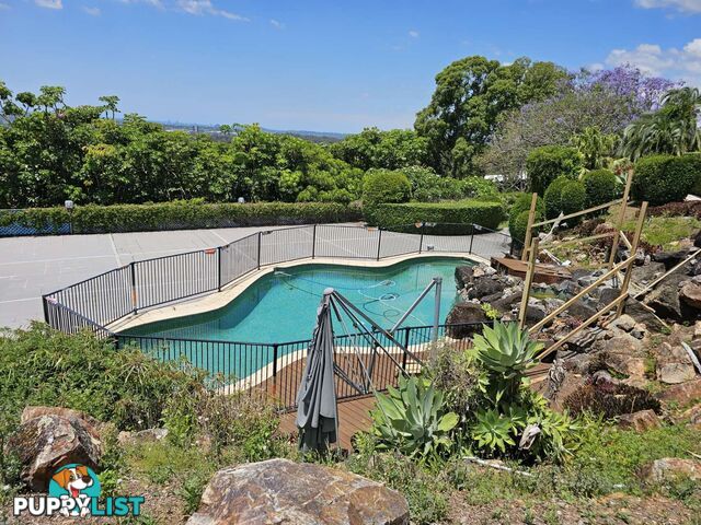 21 EARLE COURT TALLAI QLD 4213