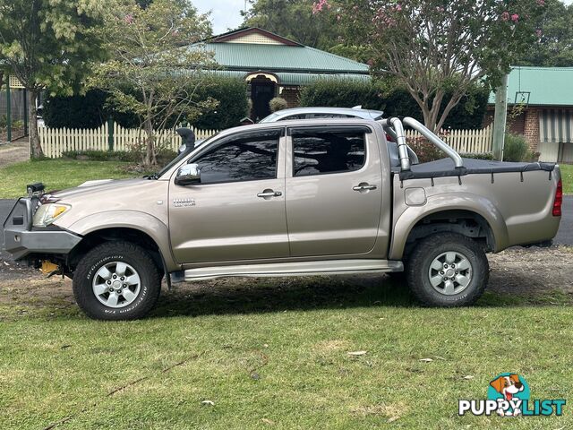 2005 Toyota Hilux KUN26R MY05 SR5 Ute Manual