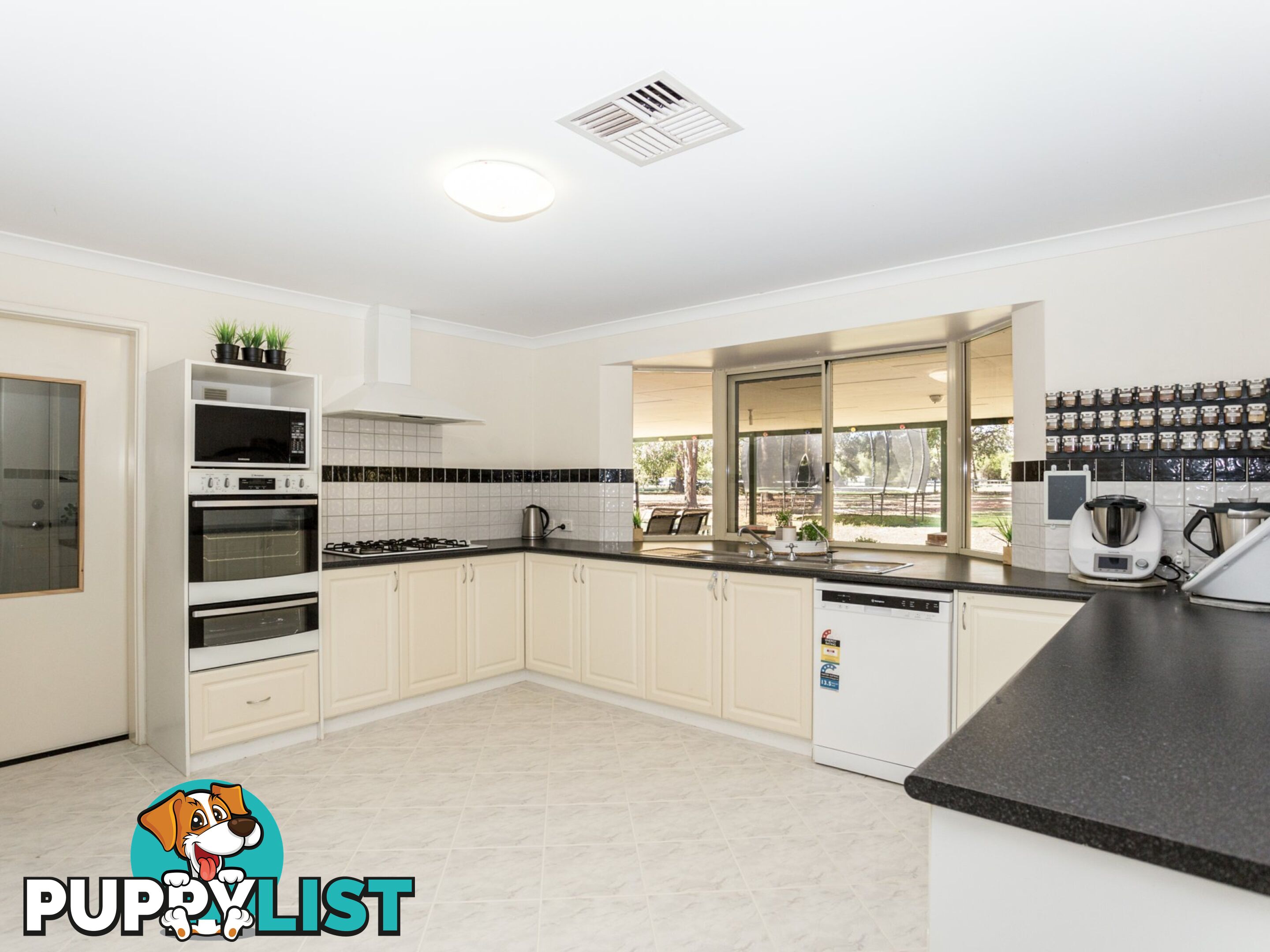 6 Kookaburra Close MYALUP WA 6220