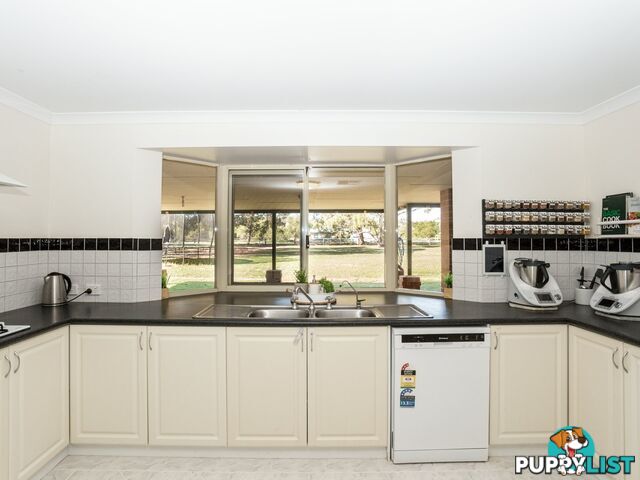 6 Kookaburra Close MYALUP WA 6220