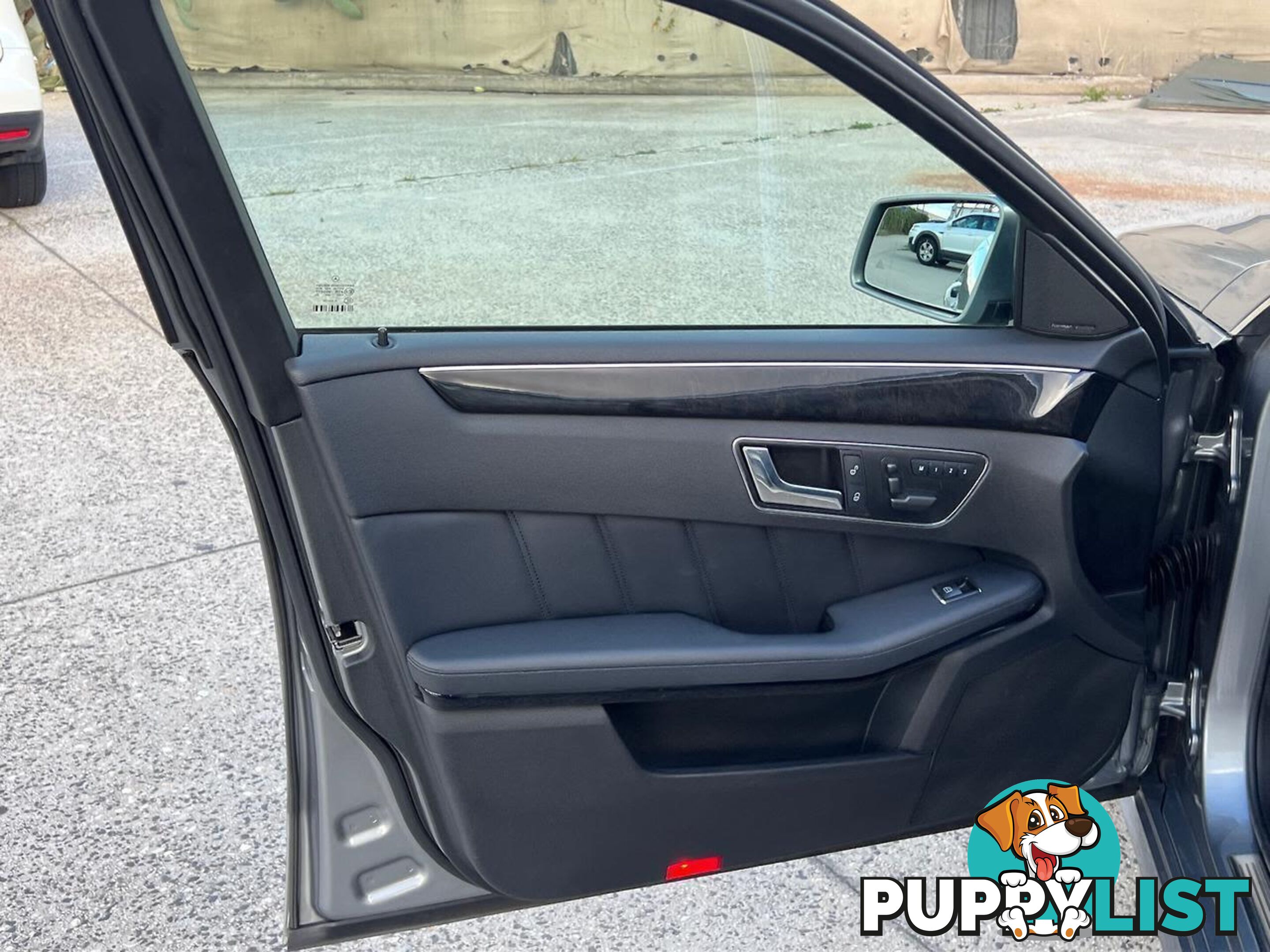 2011 MERCEDES-BENZ E350 AVANTGARDE 212 SEDAN, 4 DOORS, 5 SEATS