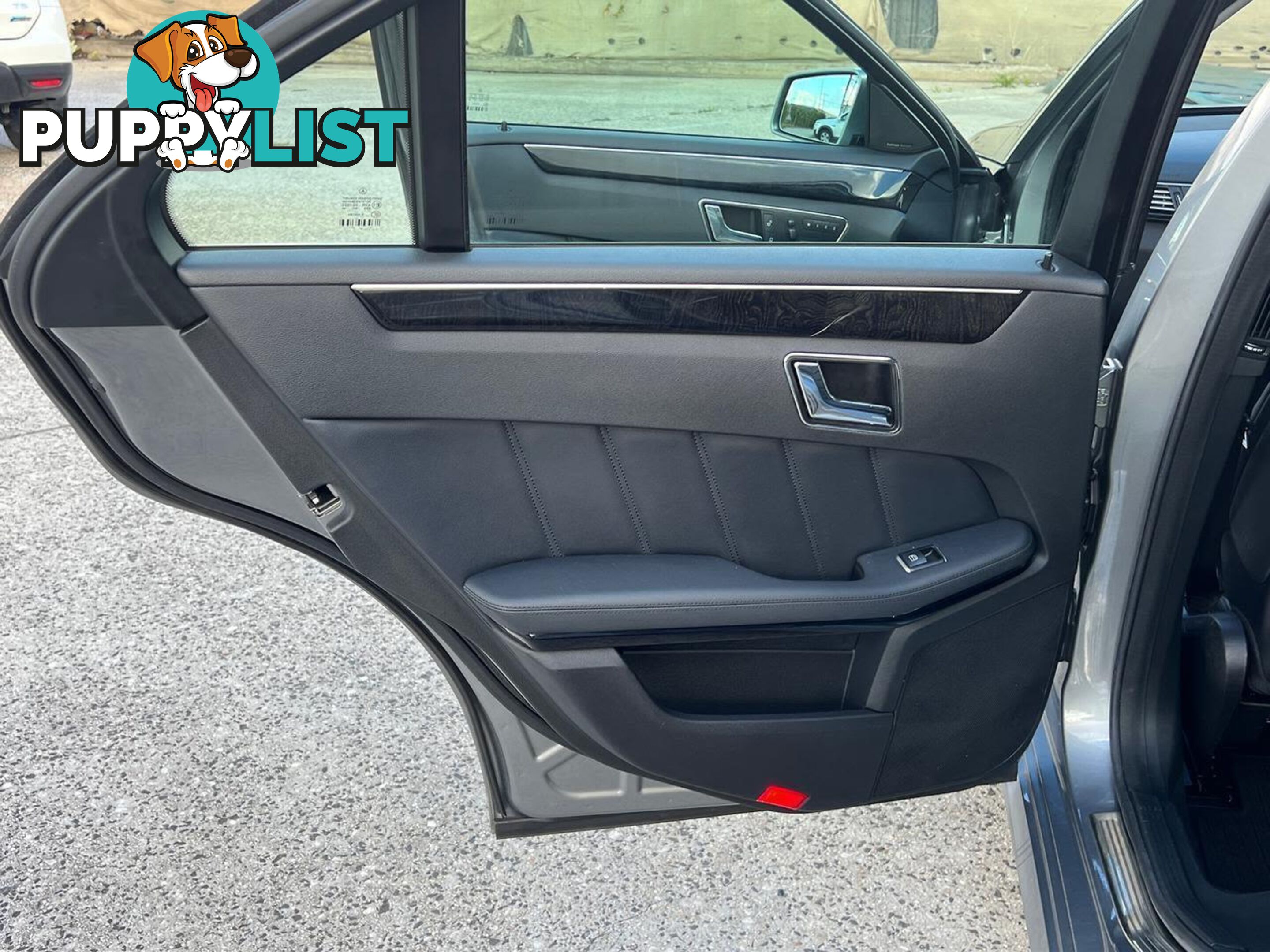 2011 MERCEDES-BENZ E350 AVANTGARDE 212 SEDAN, 4 DOORS, 5 SEATS