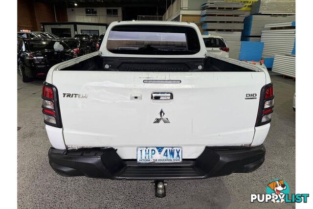 2016 MITSUBISHI TRITON GLX 4X4  UTE TRAY, 4 DOORS, 5 SEATS