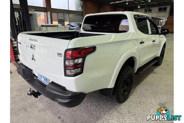 2016 MITSUBISHI TRITON GLX 4X4  UTE TRAY, 4 DOORS, 5 SEATS