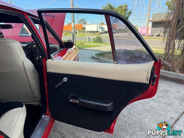 1977 FORD FALCON 500 XC SEDAN, 4 DOORS, 5 SEATS