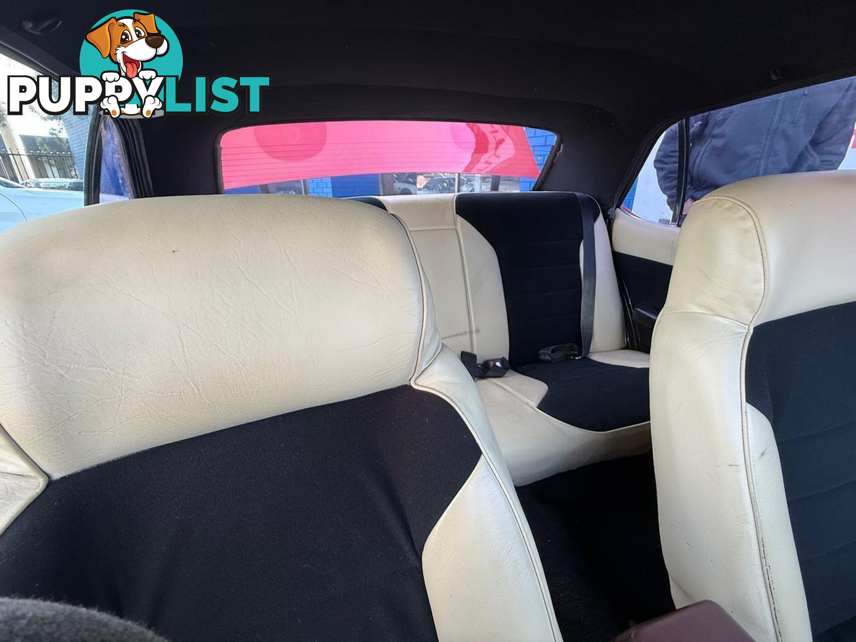 1977 FORD FALCON 500 XC SEDAN, 4 DOORS, 5 SEATS