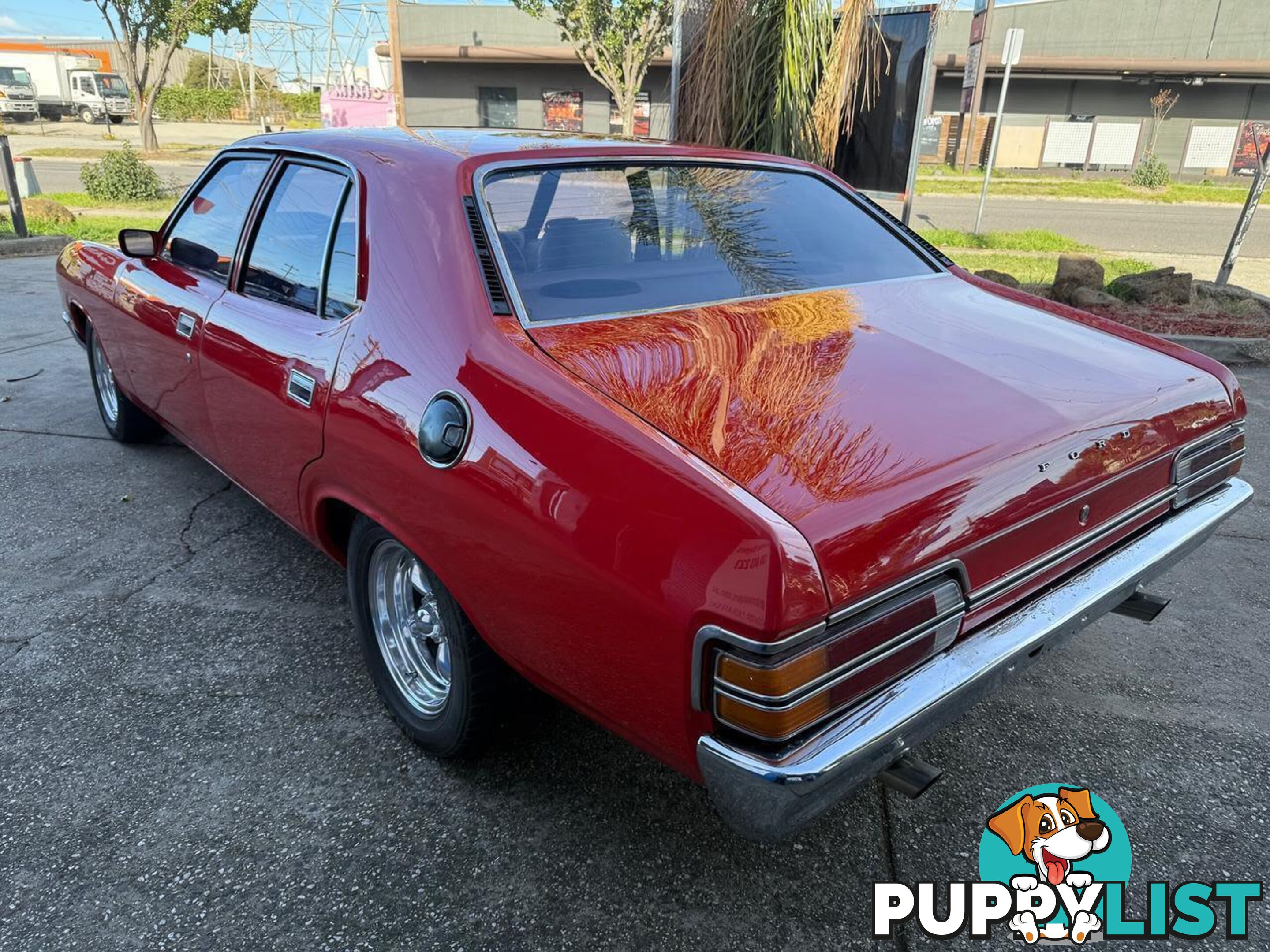 1977 FORD FALCON 500 XC SEDAN, 4 DOORS, 5 SEATS