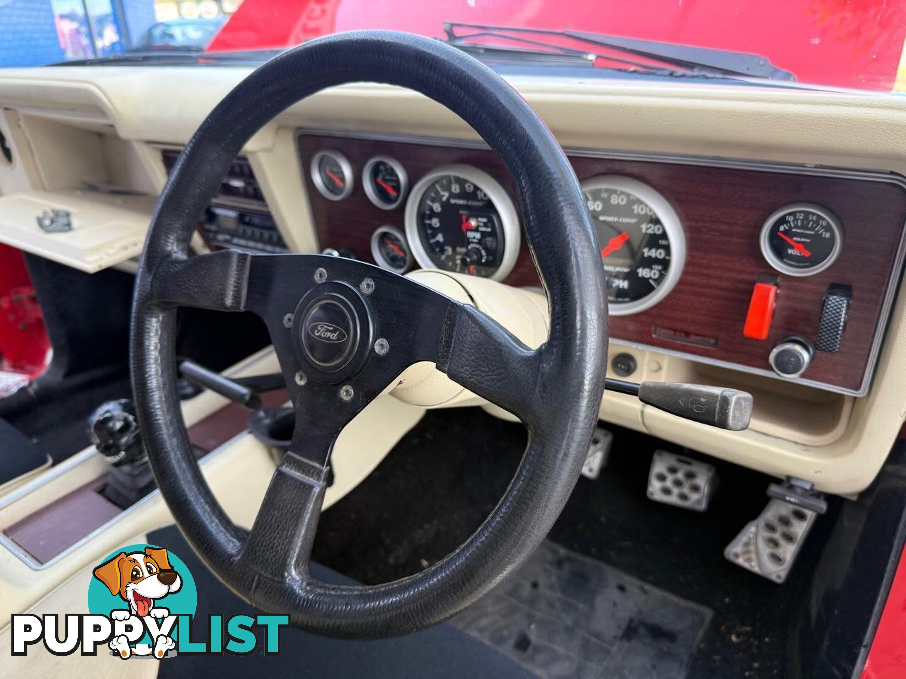 1977 FORD FALCON 500 XC SEDAN, 4 DOORS, 5 SEATS