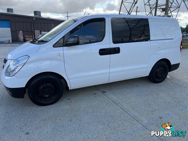 2014 HYUNDAI ILOAD CREW TQ MY15 COMMERCIAL, 4 DOORS, 6 SEATS